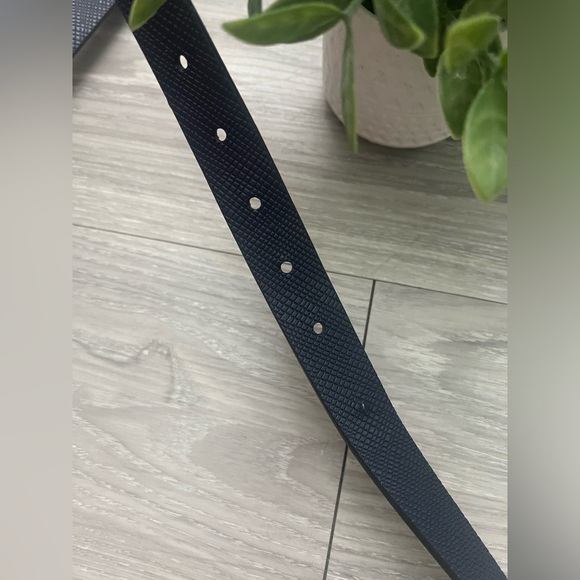 Navy Belt, “snake print” pattern with gold accents - Picture 6 of 10